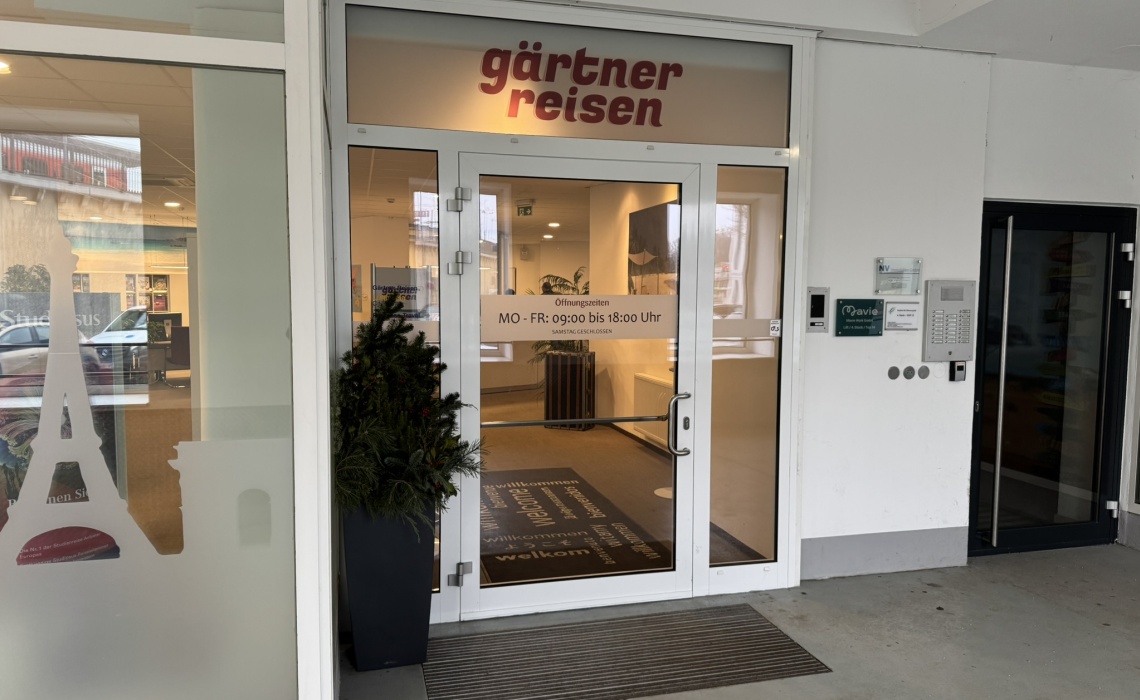 G&auml;rtner Reisen B&uuml;ro Eingang