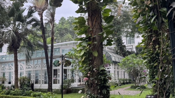 Blick auf das Sofitel Legend Metropole Hanoi